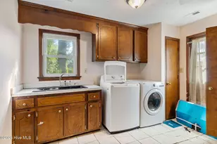 612 W Main St, Mount Olive, NC 28365 - Photo 13