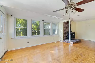 612 W Main Street, Mount Olive, NC 28365 - Photo 5