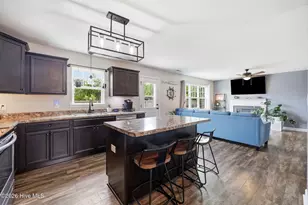 605 Coral Reef Ct, Sneads Ferry, NC 28460 - Photo 7