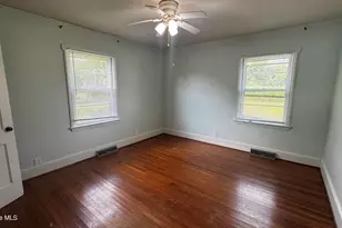 389 Haw Branch Rd, Richlands, NC 28574 - Photo 7