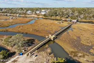 112 NE 27th St, Oak Island, NC 28465 - Photo 67