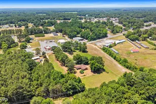 703 E Dr Martin L King Jr Blvd, Roseboro, NC 28382 - Photo 27