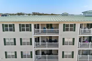 105 SE 58th St, Oak Island, NC 28465 - Photo 1