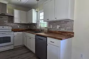 151 Lem Brown Rd, Chinquapin, NC 28521 - Photo 5