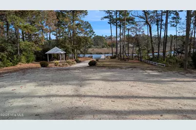 314 Livingston Court, Holly Ridge, NC 28445 - Photo 7