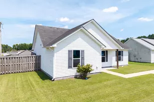 143 Sutton Dr, Elizabeth City, NC 27909 - Photo 3