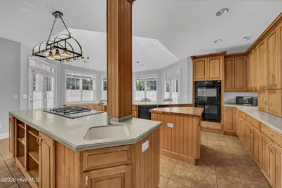 5634 Chelon Avenue, Wilmington, NC 28409 - Photo 17