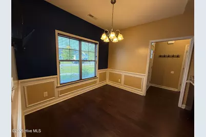 513 New Hanover Trail, Jacksonville, NC 28546 - Photo 9