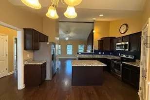 513 New Hanover Trl, Jacksonville, NC 28546 - Photo 7