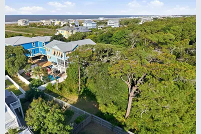 110 SE 68th Street, Oak Island, NC 28465 - Photo 7