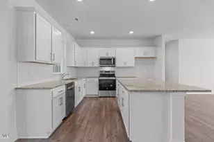 272 Lake Tyler Dr, New Bern, NC 28560 - Photo 9