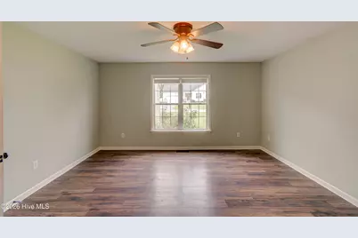 300 Crest Place, Jacksonville, NC 28540 - Photo 23