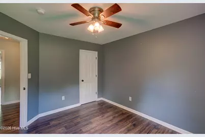 300 Crest Place, Jacksonville, NC 28540 - Photo 17