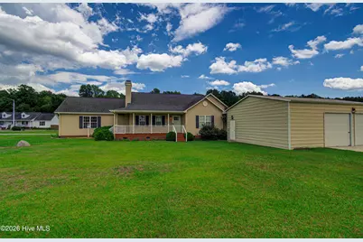 300 Crest Place, Jacksonville, NC 28540 - Photo 3