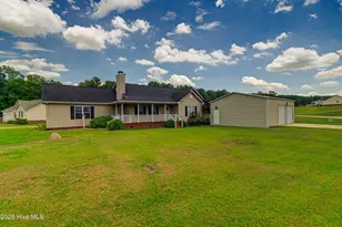 300 Crest Pl, Jacksonville, NC 28540 - Photo 1
