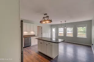 300 Crest Pl, Jacksonville, NC 28540 - Photo 7