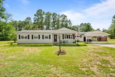 202 Walnut Avenue, Hamlet, NC 28345 - Photo 1
