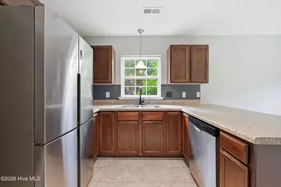 504 Bynum Avenue, Maysville, NC 28555 - Photo 7
