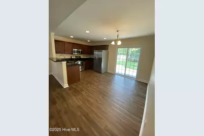 404 Ridgeway Drive, Sneads Ferry, NC 28460 - Photo 5