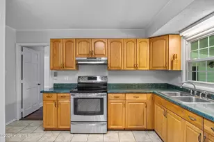 403 Oakwood Ave, Jacksonville, NC 28546 - Photo 13