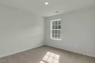 725 Lazy Elm Ln, Aberdeen, NC 28315 - Photo 25