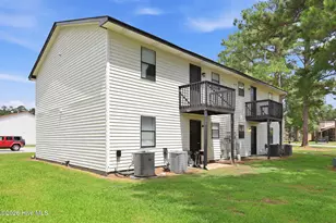 100 Ravenwood Dr, Jacksonville, NC 28546 - Photo 13