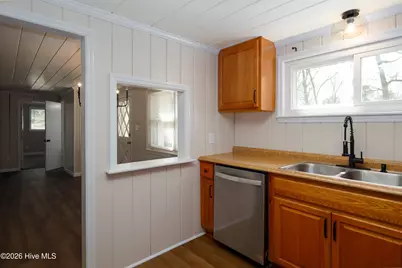 [Address not provided], Jacksonville, NC 28540 - Photo 17