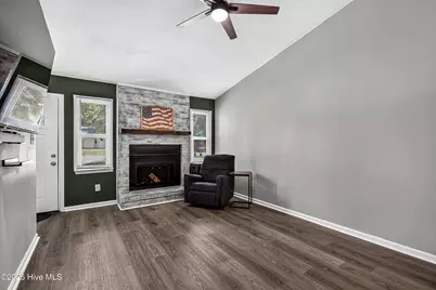 222 Cedar Creek Drive, Jacksonville, NC 28540 - Photo 5