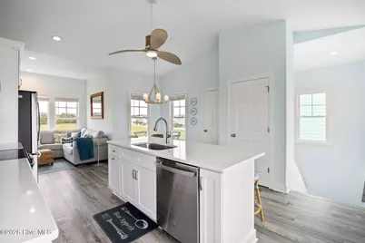 494 Ocean Boulevard W, Holden Beach, NC 28462 - Photo 5