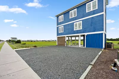 494 Ocean Boulevard W, Holden Beach, NC 28462 - Photo 3