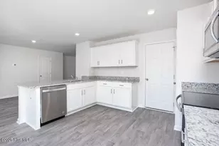 3813 Dianne Dr NW, Wilson, NC 27896 - Photo 9