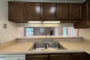 124 E Saltwood Pl, Jacksonville, NC 28540 - Photo 5