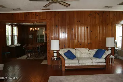 7 E Columbia Street E, Wrightsville Beach, NC 28480 - Photo 15