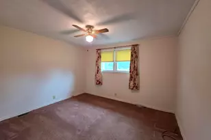 210 Griffin St, Wrens, GA 30833 - Photo 17