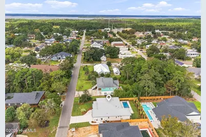 606 Fayetteville Avenue, Carolina Beach, NC 28428 - Photo 39