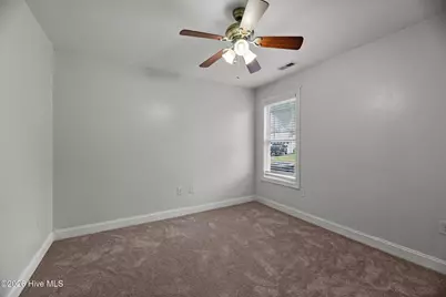 300 Hawks Bluff Drive, New Bern, NC 28560 - Photo 7