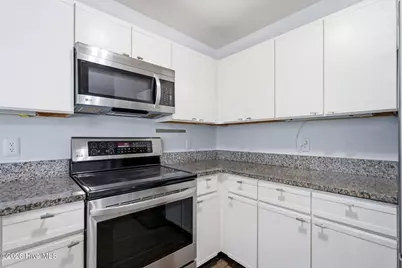 6211 Wrightsville Avenue #Apt 102, Wilmington, NC 28403 - Photo 13