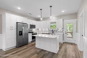 1104 E Oak Island Dr, Oak Island, NC 28465 - Photo 17
