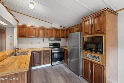 3601 Lakeview Drive SW, Supply, NC 28462 - Photo 7