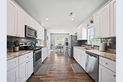 512 Hazelwood Drive, Holly Ridge, NC 28445 - Photo 11