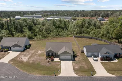 512 Hazelwood Drive, Holly Ridge, NC 28445 - Photo 33