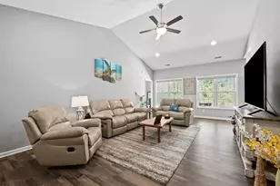 512 Hazelwood Dr, Holly Ridge, NC 28445 - Photo 5
