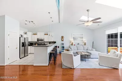 5006 Carleton Drive #Unit 109, Wilmington, NC 28403 - Photo 5