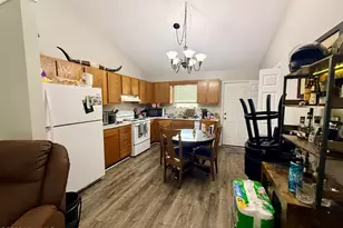 2110 E 3rd St, Greenville, NC 27858 - Photo 5