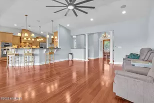 609 Sawgrass Rd, Hampstead, NC 28443 - Photo 11