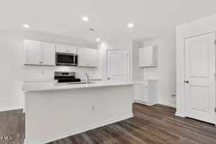 237 Olive Br St, Sanford, NC 27332 - Photo 9