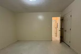 3200 Parkway Ct, Greenville, NC 27834 - Photo 7