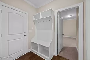 1109 Steele Dr, Grimesland, NC 27837 - Photo 17