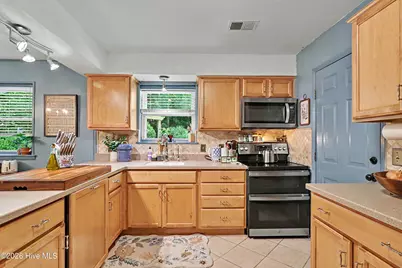 5850 Michelle Drive, Wilmington, NC 28403 - Photo 3