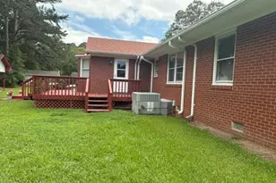 2605 Graham Dr, Kinston, NC 28504 - Photo 7
